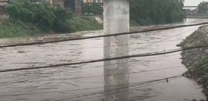 The water level in Nala Lai at Katarian in Rawalpindi has crossed the dangerous level and reached 22 feet.